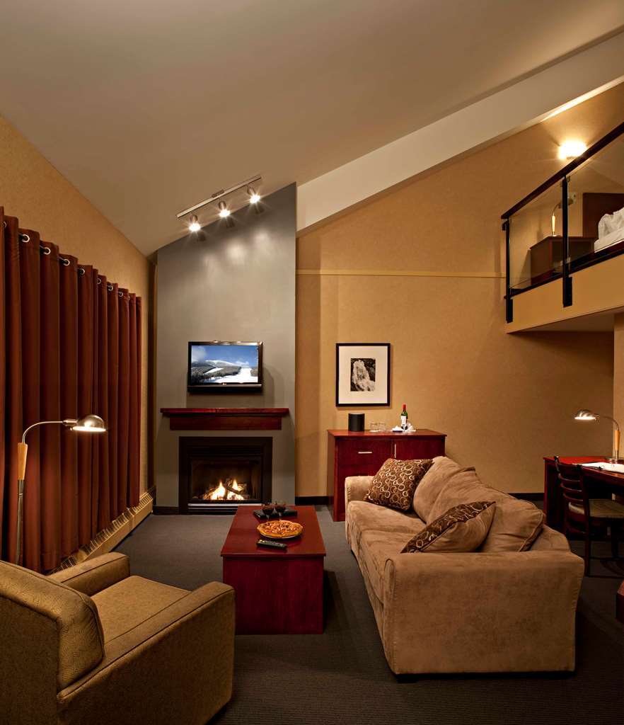 Mount Kidd Manor At Resort 2*