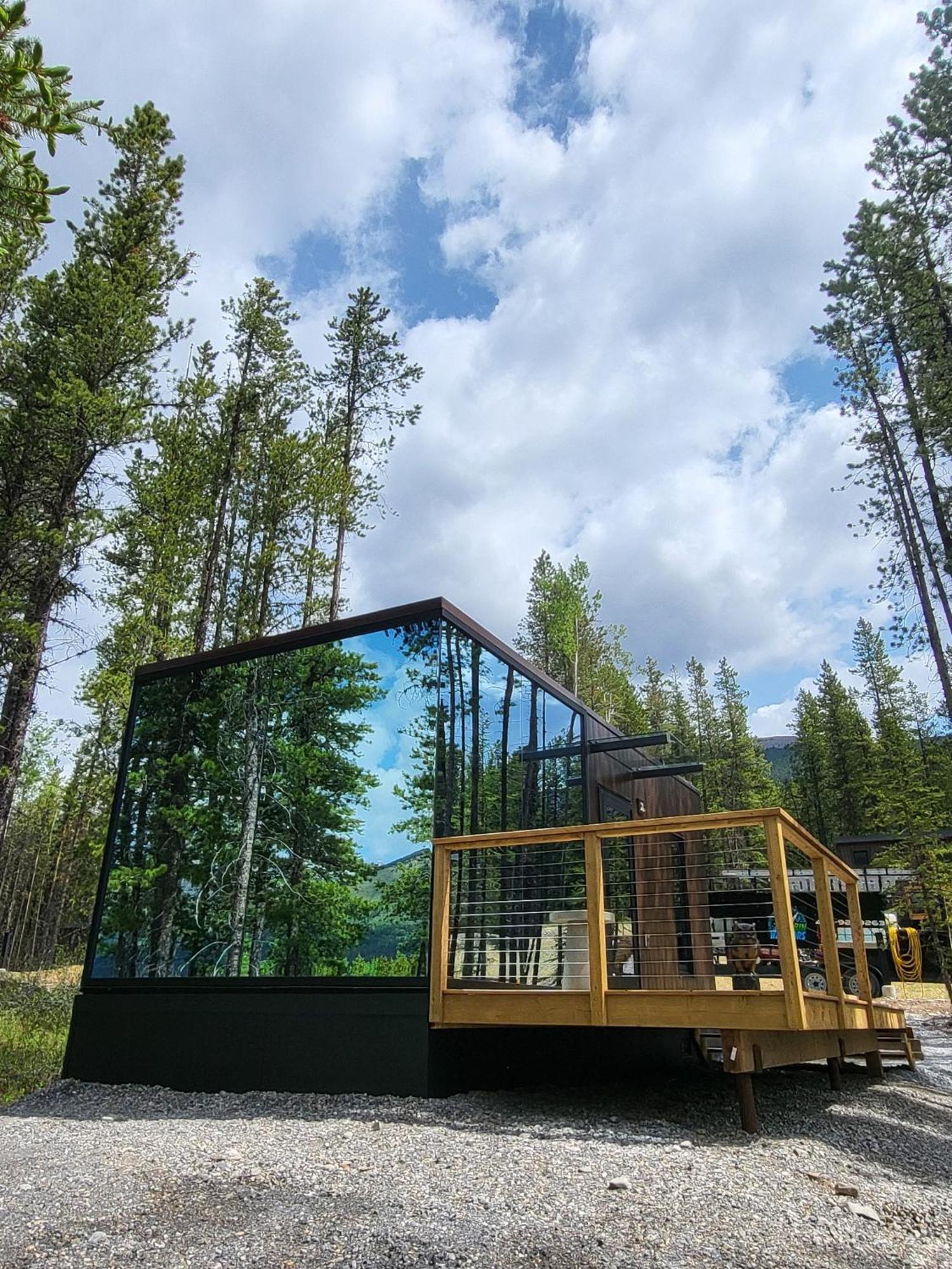 Skyridge Glamping Resort *